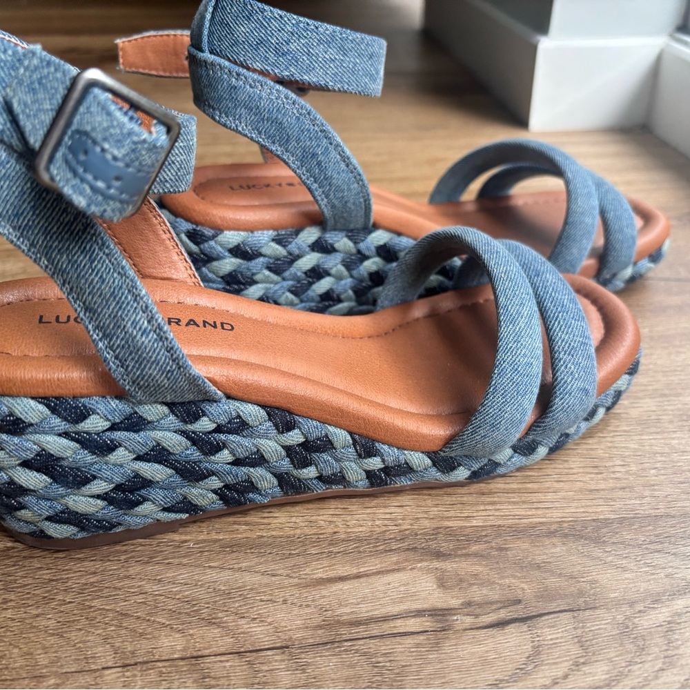 Lucky Brand Blue Denim Wedge Sandals size 6.5
